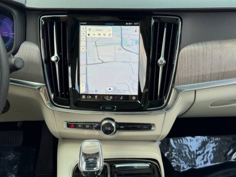 2024 Volvo S90 Recharge T8 Ultimate
