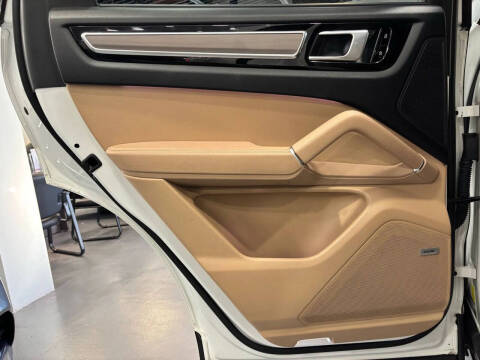 2019 Porsche Cayenne S
