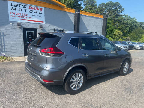 2020 Nissan Rogue SV