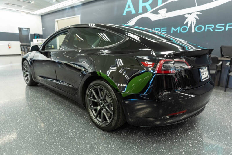 2021 Tesla Model 3 Standard Range Plus