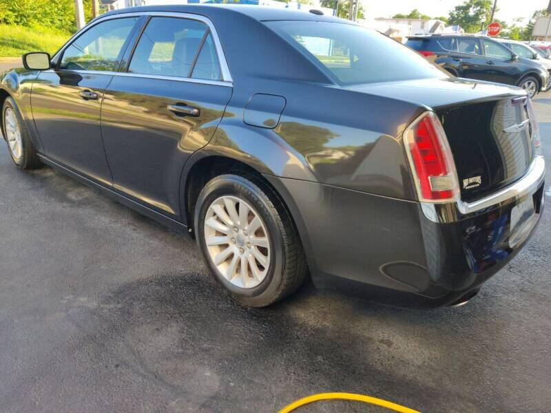 2013 Chrysler 300