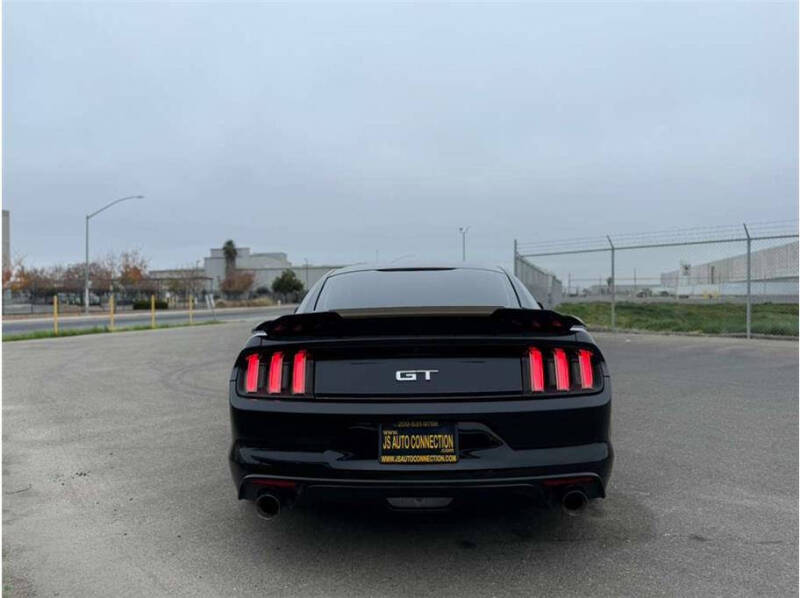 2015 Ford Mustang