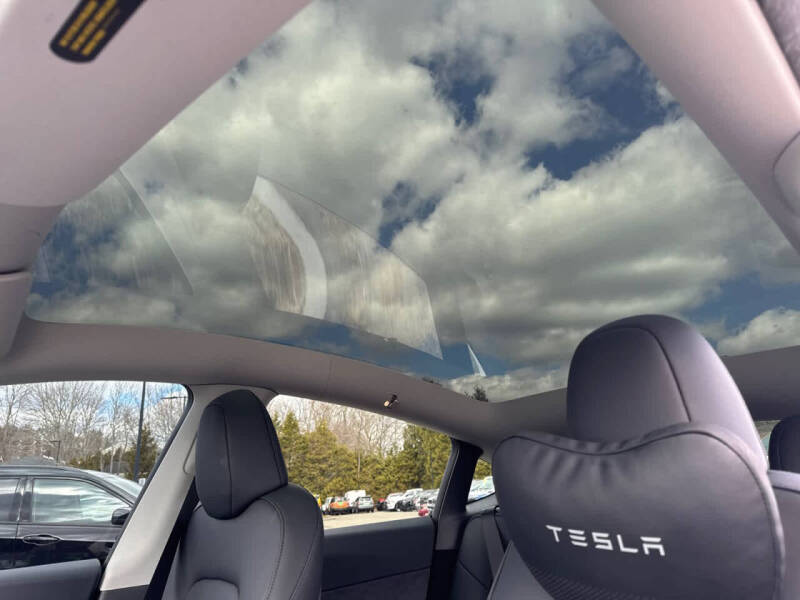 2025 Tesla Model Y Performance