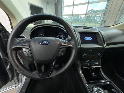 2020 Ford Edge SE