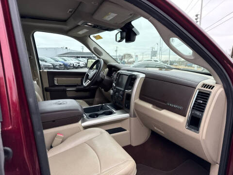 2017 RAM 1500 Laramie