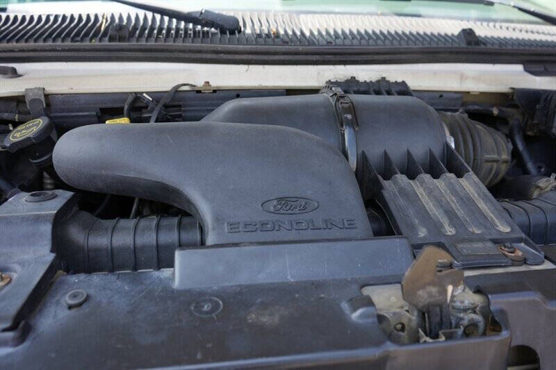 2006 Ford E-Series E-350 SD