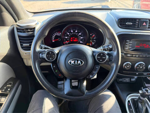 2015 Kia Soul +