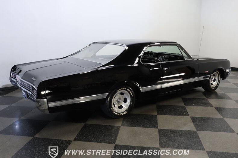 1966 Oldsmobile Starfire