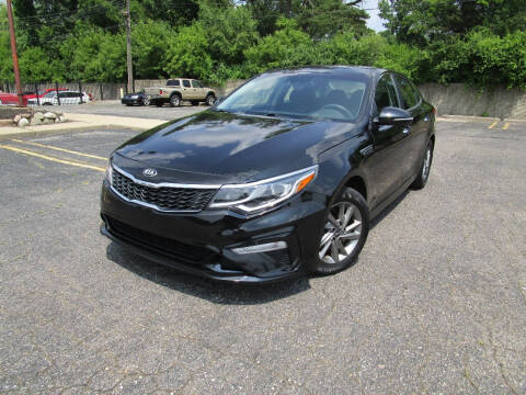 2019 Kia Optima for sale at METRO CITY AUTO SALES in Southfield MI