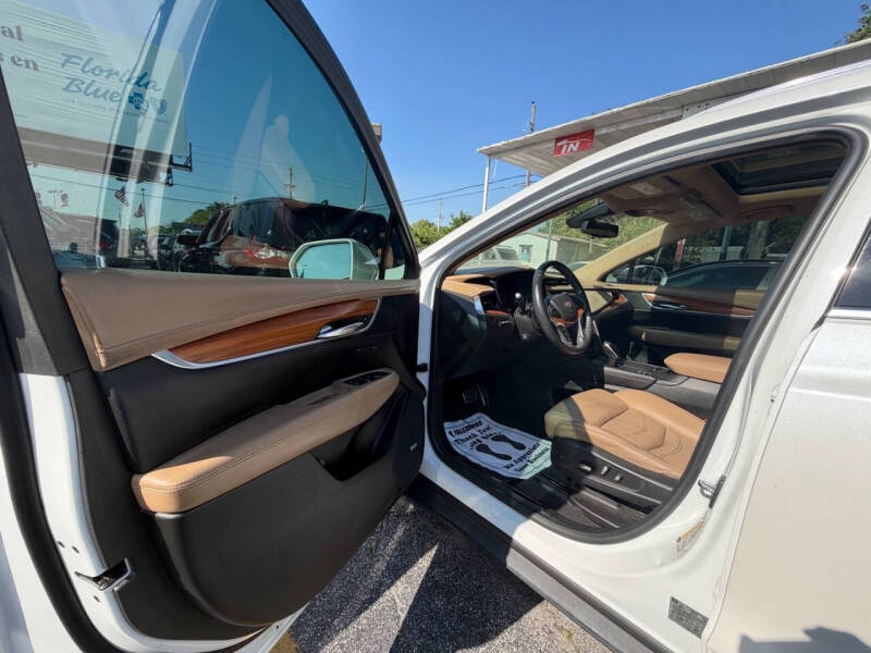 2017 Cadillac XT5 Platinum