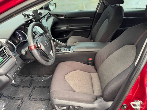 2020 Toyota Camry Hybrid LE