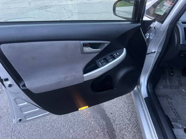 2014 Toyota Prius Two
