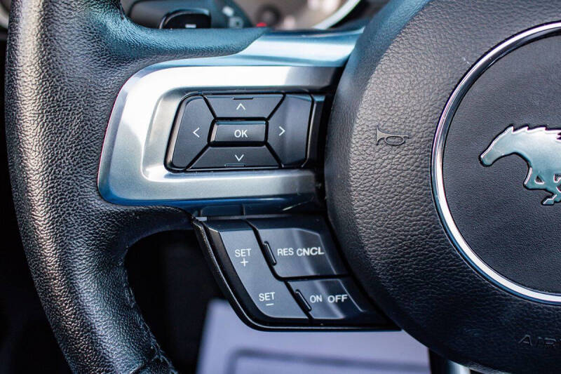 2016 Ford Mustang V6