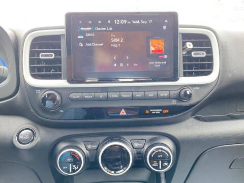 2023 Hyundai Venue SEL