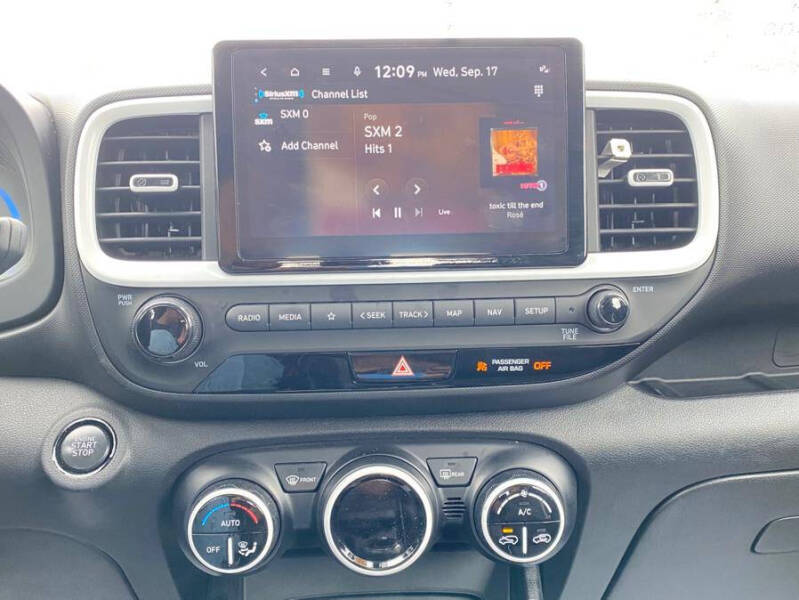 2023 Hyundai Venue SEL