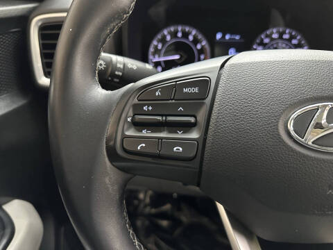 2022 Hyundai Venue SEL