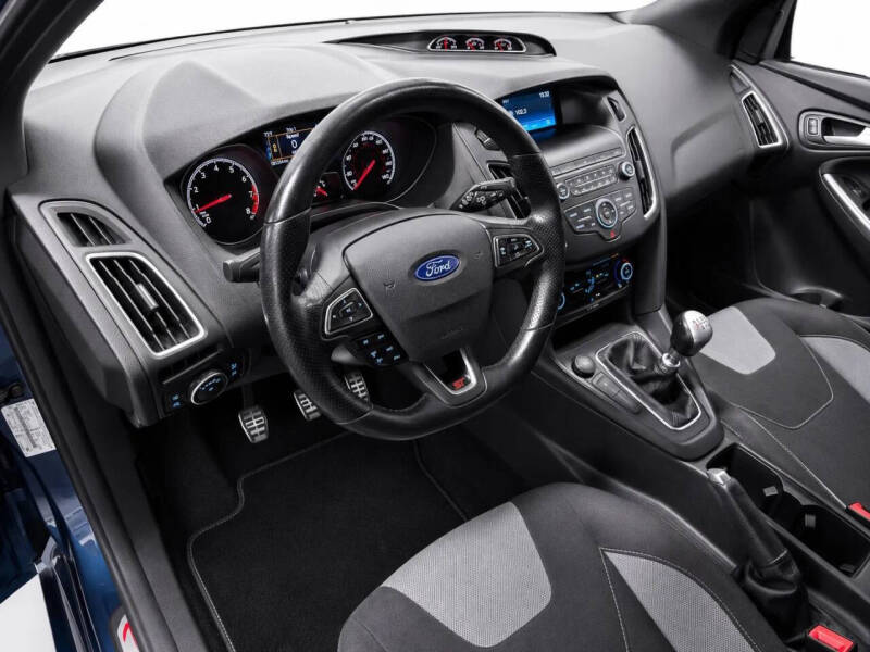 2018 Ford Focus ST