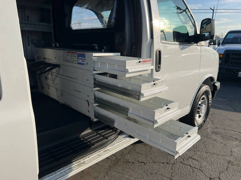 2018 Chevrolet Express 2500