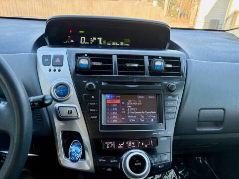 2012 Toyota Prius v Five