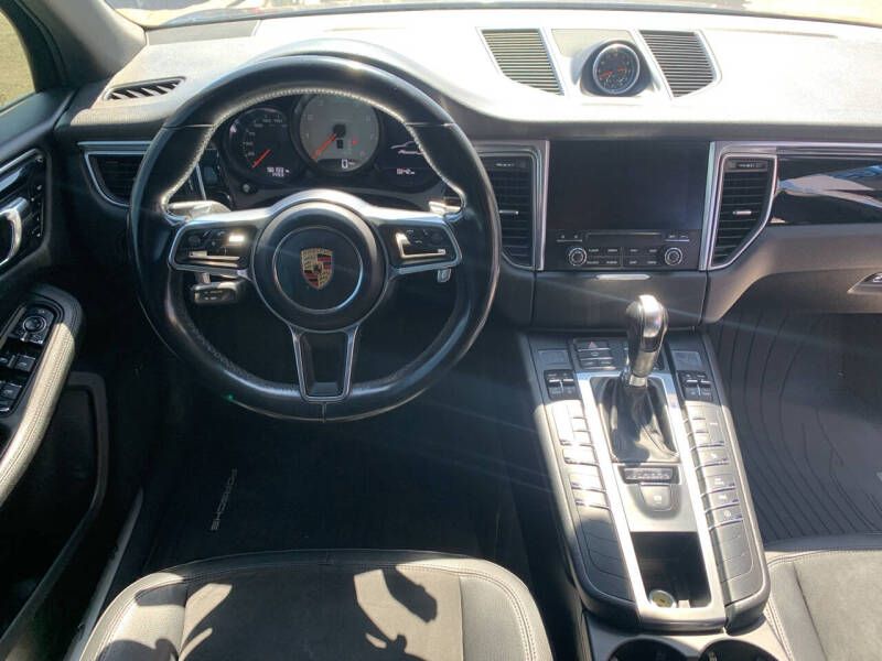 2017 Porsche Macan S