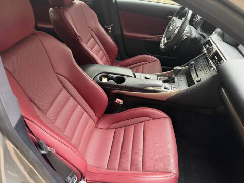 2018 Lexus IS 300