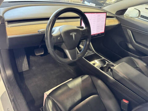2019 Tesla Model 3 Standard Range Plus