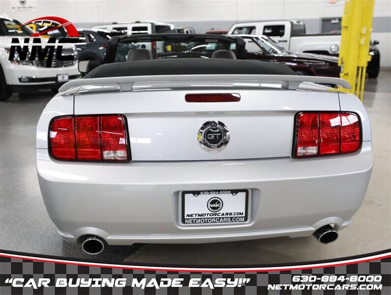 2005 Ford Mustang GT Premium