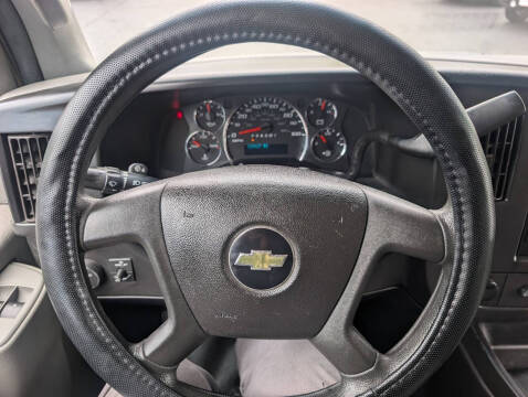 2017 Chevrolet Express 2500
