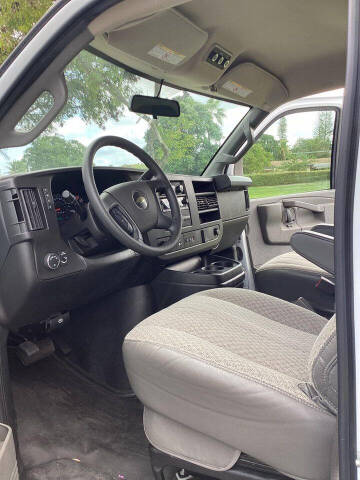 2023 Chevrolet Express LS 3500