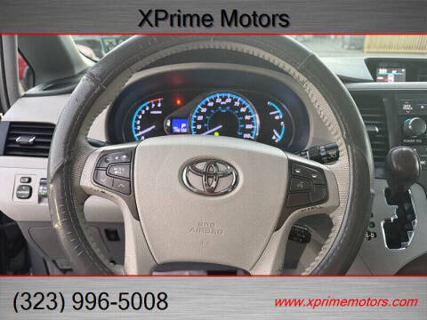 2013 Toyota Sienna XLE 8-Passenger