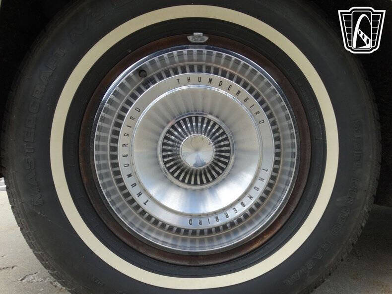 1965 Ford Thunderbird
