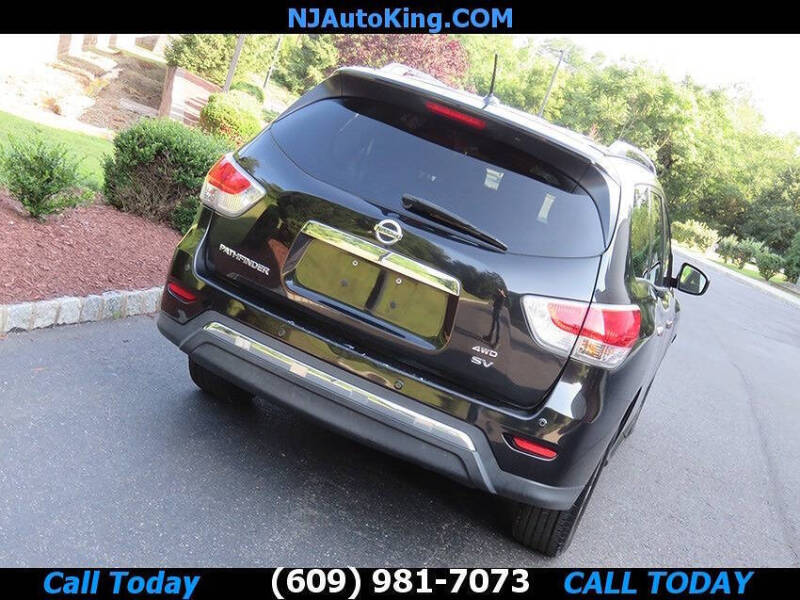 2015 Nissan Pathfinder SV