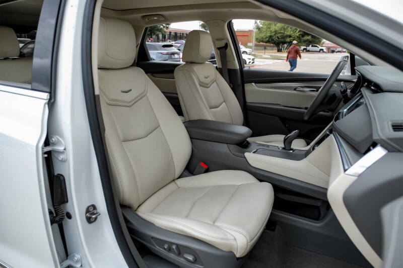 2018 Cadillac XT5 Premium Luxury