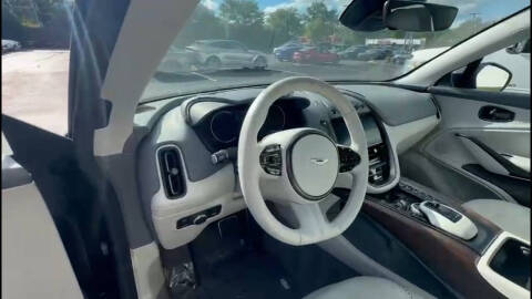 2021 Aston Martin DBX