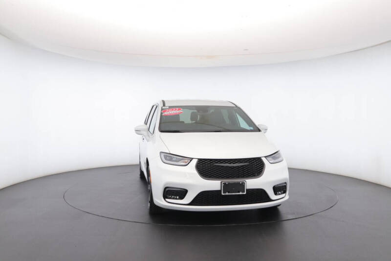 2022 Chrysler Pacifica Hybrid Touring L