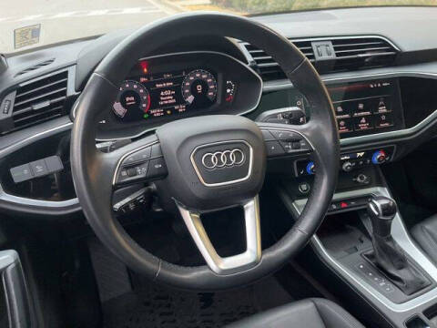 2023 Audi Q3 quattro S line Prem Plus 45 TFSI