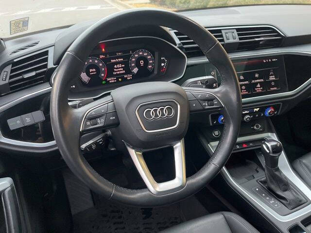 2023 Audi Q3 quattro S line Prem Plus 45 TFSI