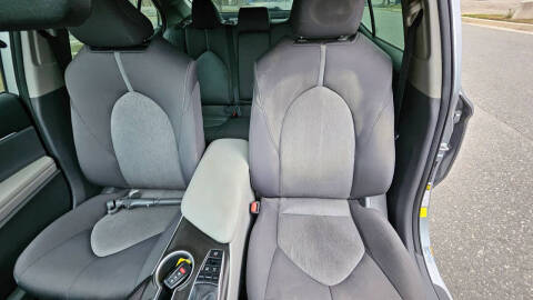 2021 Toyota Camry Hybrid LE