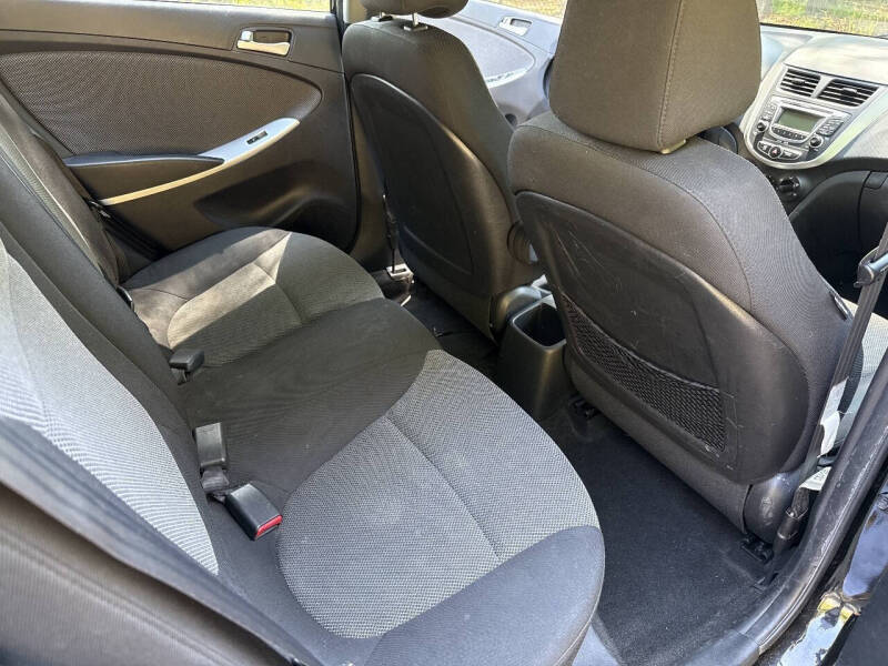 2013 Hyundai Accent GS