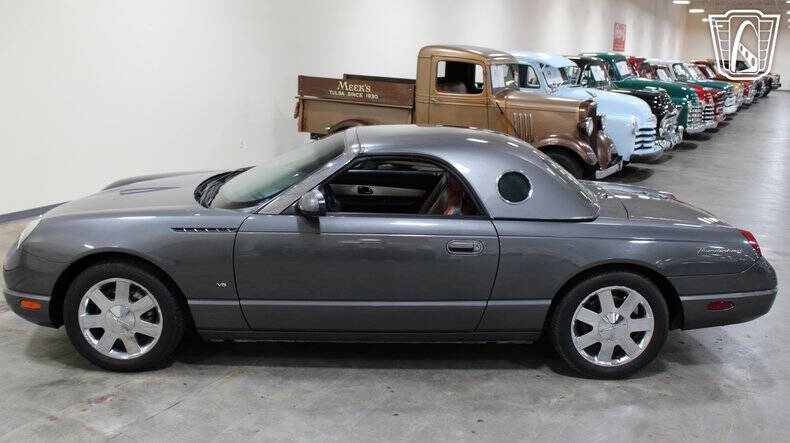 2003 Ford Thunderbird