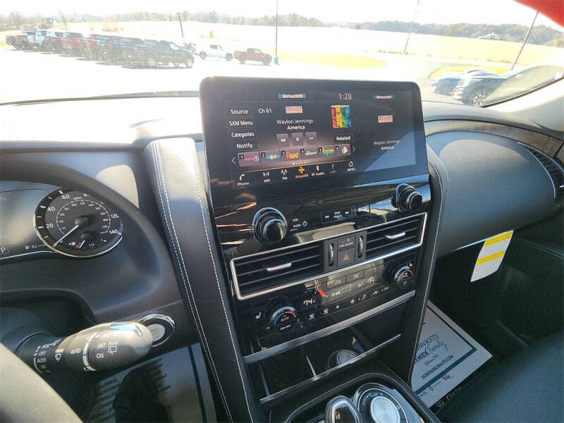 2024 Infiniti QX80 Premium Select