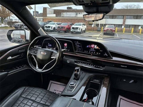 2023 Cadillac Escalade Sport Platinum