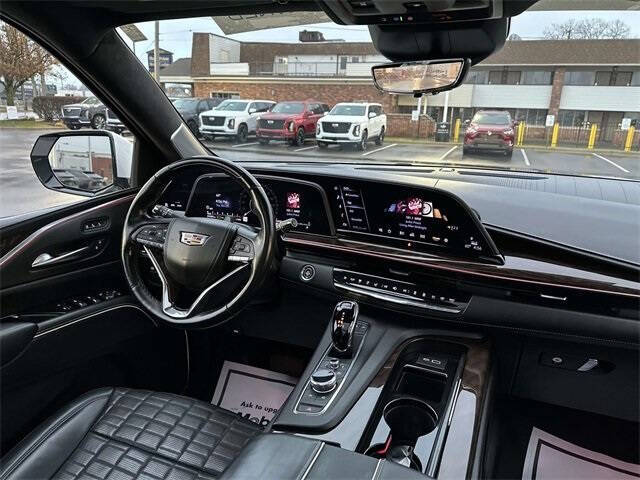 2023 Cadillac Escalade Sport Platinum