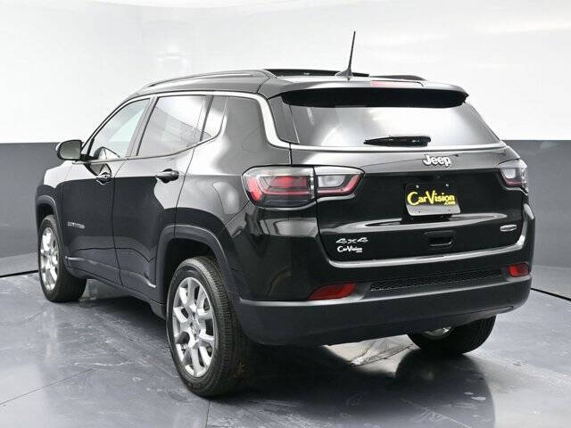 2022 Jeep Compass Latitude Lux