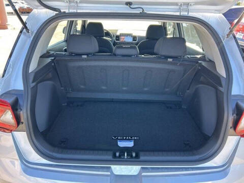 2026 Hyundai Venue SE