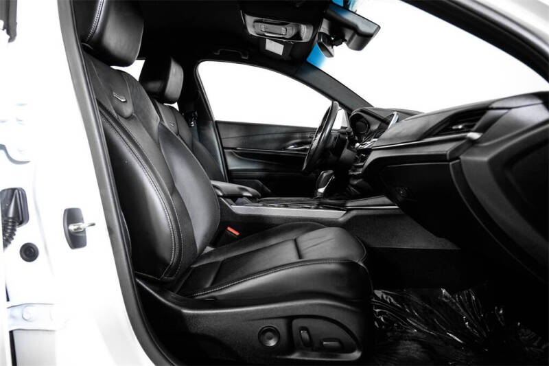 2023 Cadillac CT4 Premium Luxury