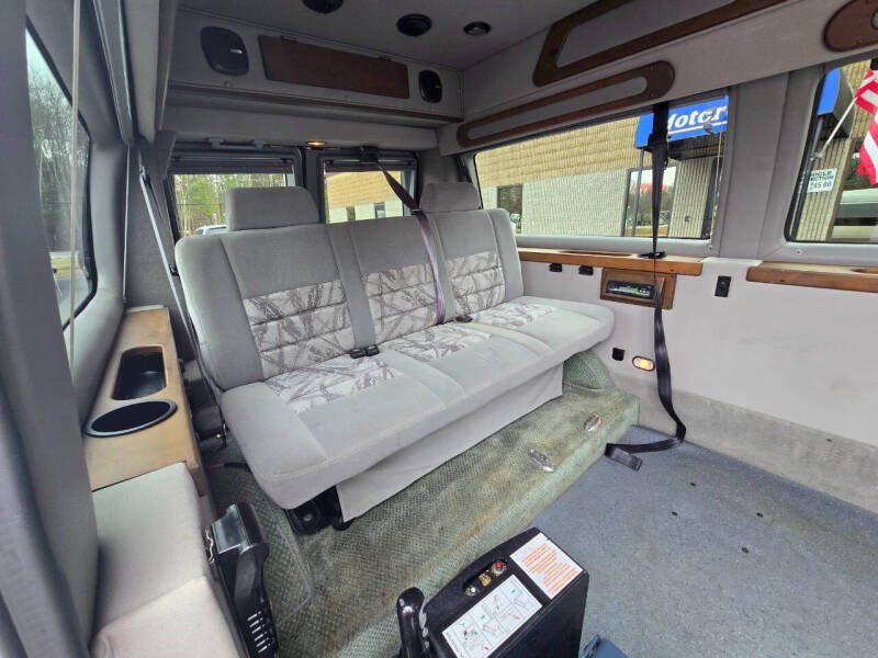 2011 Ford E-Series E-150