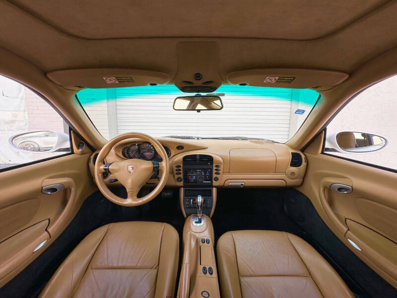 2004 Porsche 911 Carrera