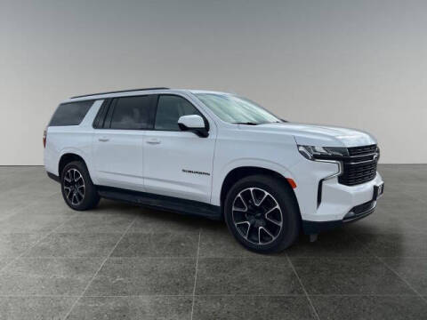 2023 Chevrolet Suburban RST