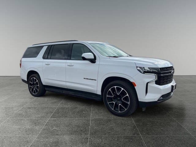 2023 Chevrolet Suburban RST